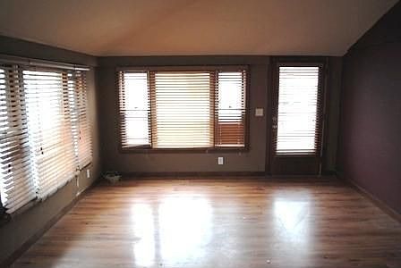 2nd image of 150 Sussex St