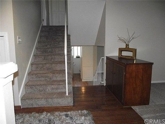 4th image of 1422 N Harwood St