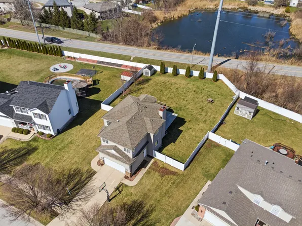 1216 Saratoga Ave, Schererville, IN 46375