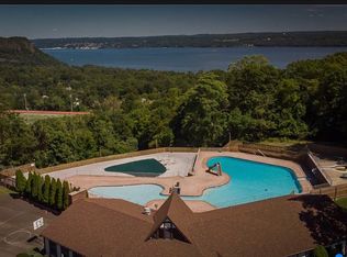 756 Sierra Vista Ln, Valley Cottage, NY 10989