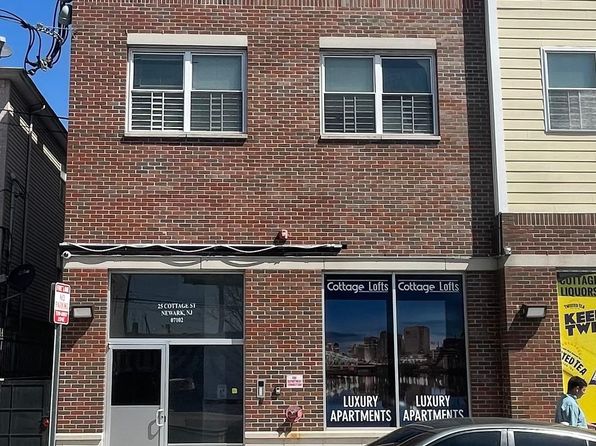 25 Cottage St #3