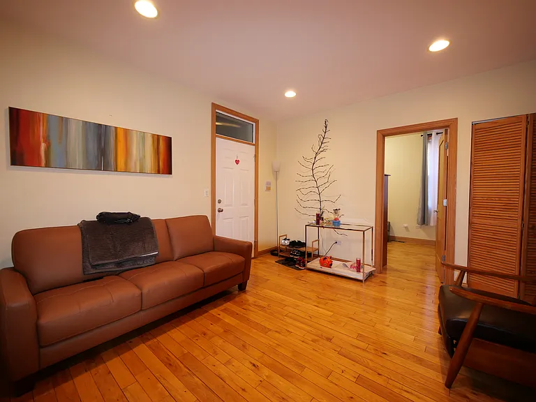 3247 S Emerald Ave #3R — Photo 11