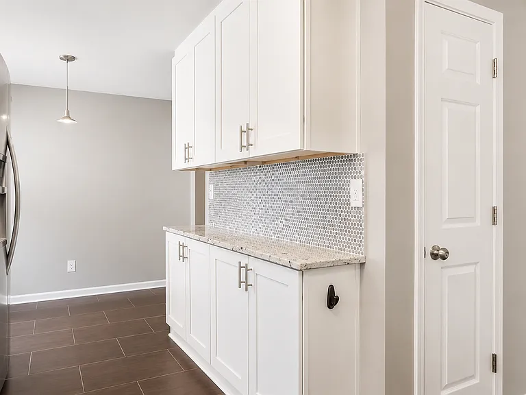 334 Home Park Ave NW — Photo 8