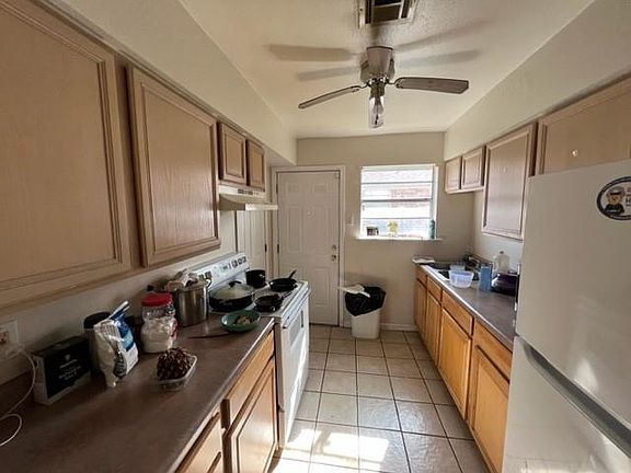 4th image of 2613-15 Dawson St