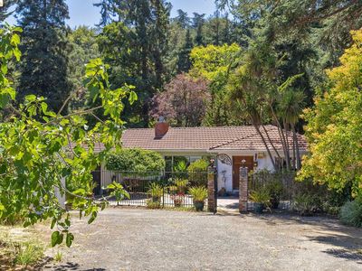 8975 Golf Links Rd, Oakland, CA, 94605