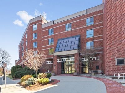 199 Coolidge Ave APT 105, Watertown, MA, 02472