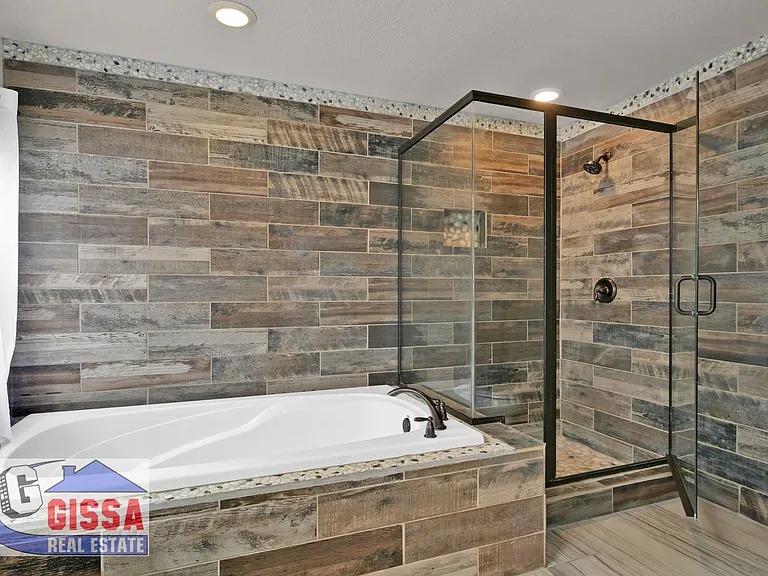 1043 Longspur Ln — Photo 36