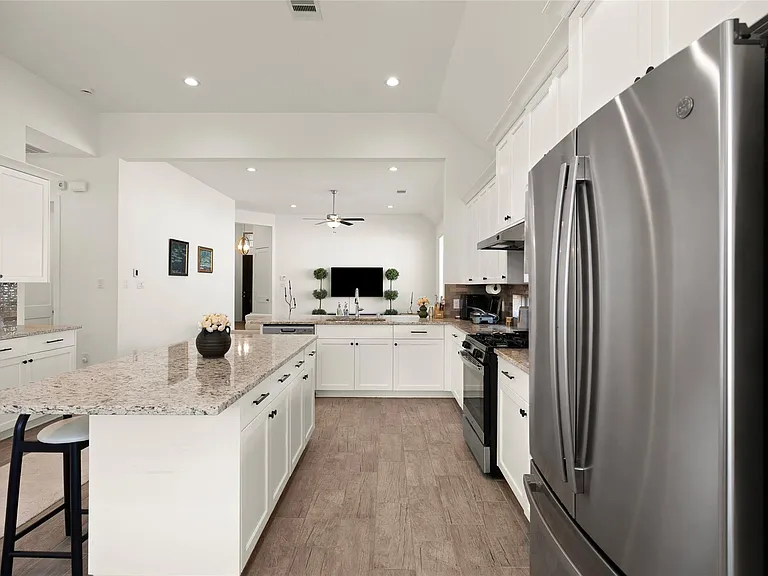 10722 Hidden Rock Dr — Photo 7