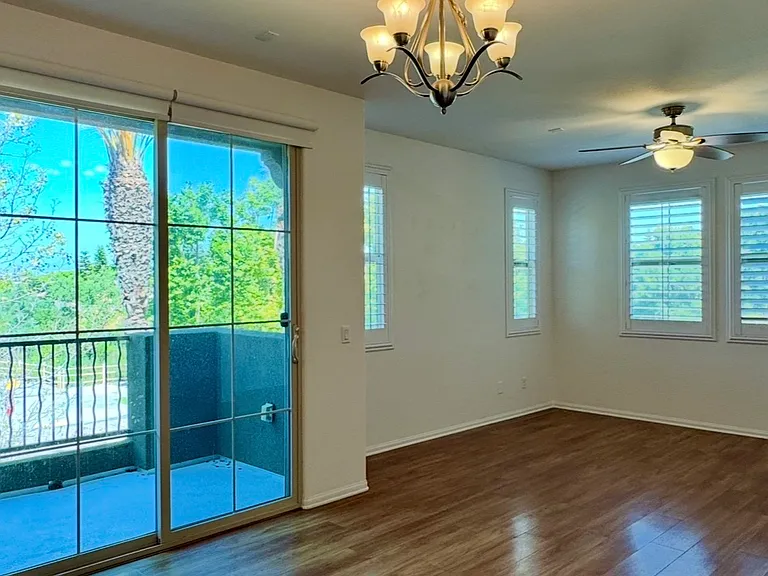 1876 Champagne Ct #5 — Photo 11