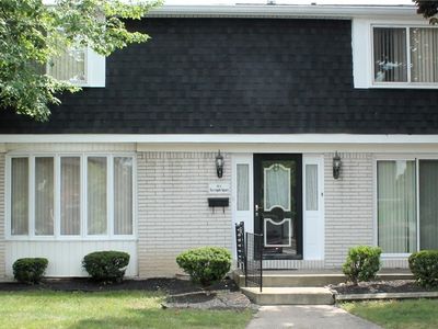 84 Harrogate Sq, Buffalo, NY, 14221