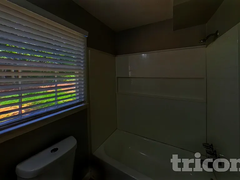 4217 S Martin Way — Photo 7