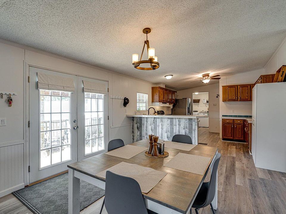 7th image of 200 Reavley Rd