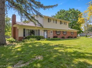 29010 Bannockburn St, Farmington Hills, MI