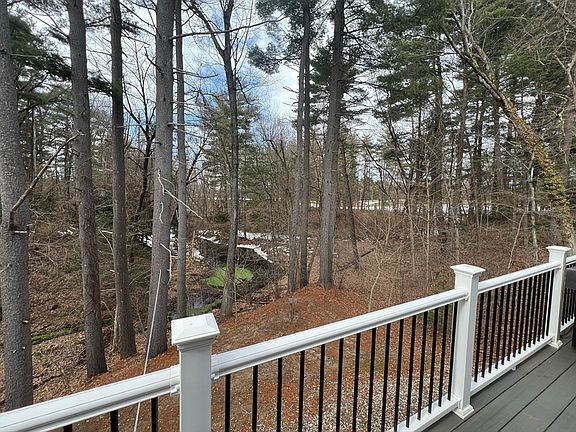 5th image of 68 Tallyho Dr