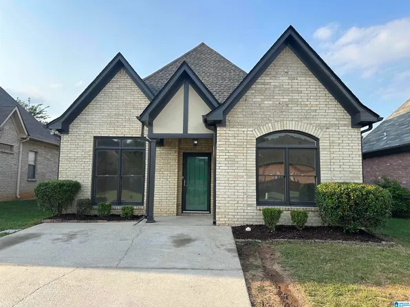2020 Tudor Ln, Moody, AL 35004
