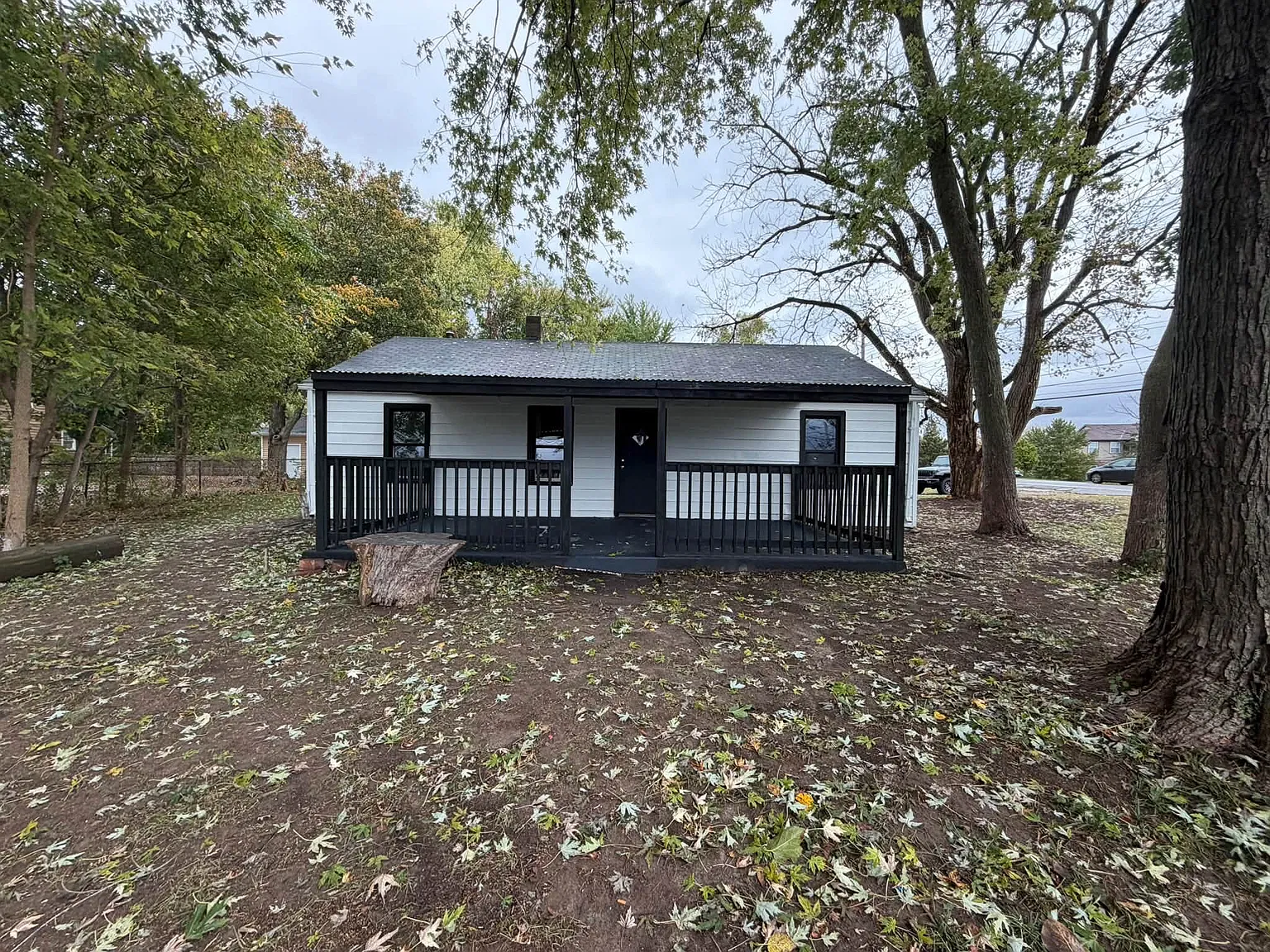 3 bed, 912 sqft, $1,795 — Photo 3