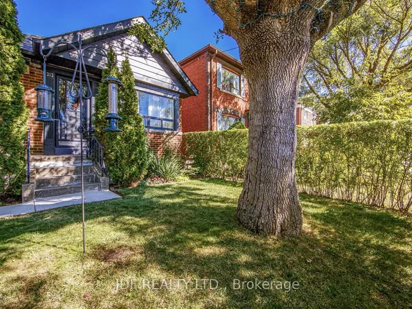 313 Vaughan Rd, Toronto, ON M6C 2N5