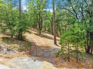 12774 Hoppy Hollow Rd, Grass Valley, CA 95945