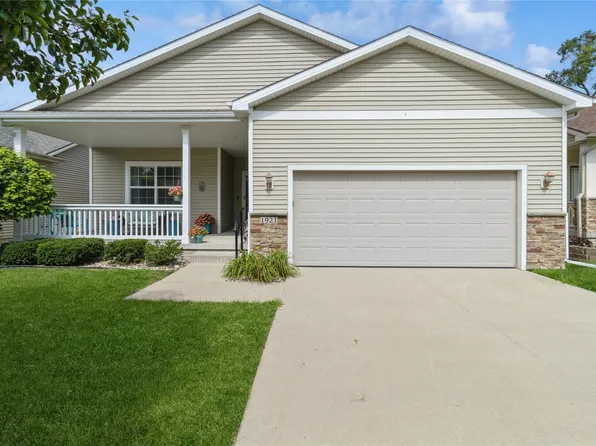 1921 Bristol St, Norwalk, IA 50211