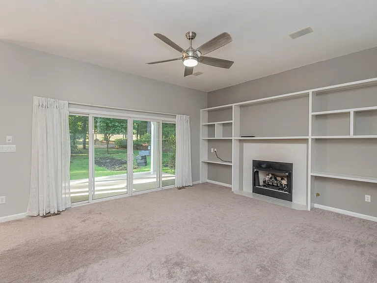 3169 Glenview Dr — Photo 28