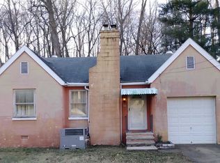 1114 S Jefferson Dr, Huntington, WV 25701