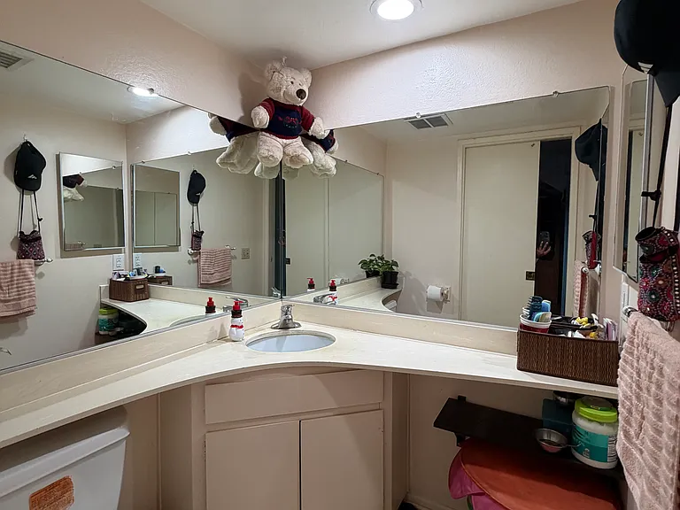 5249 Village Circle Dr — Photo 5