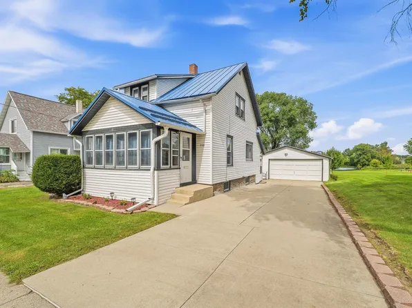208 Taylor St, Waupun, WI 53963