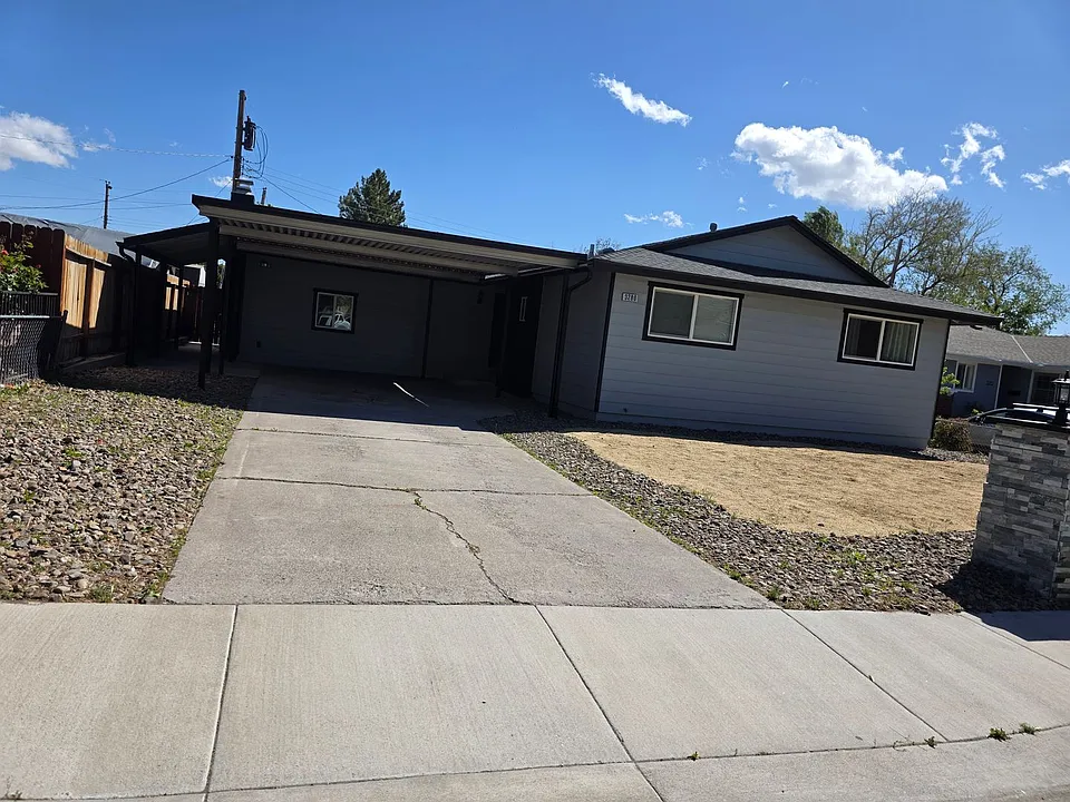 3280 Everett Dr