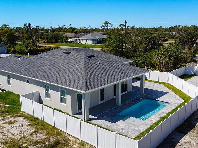174 Ingram Blvd — Photo 32