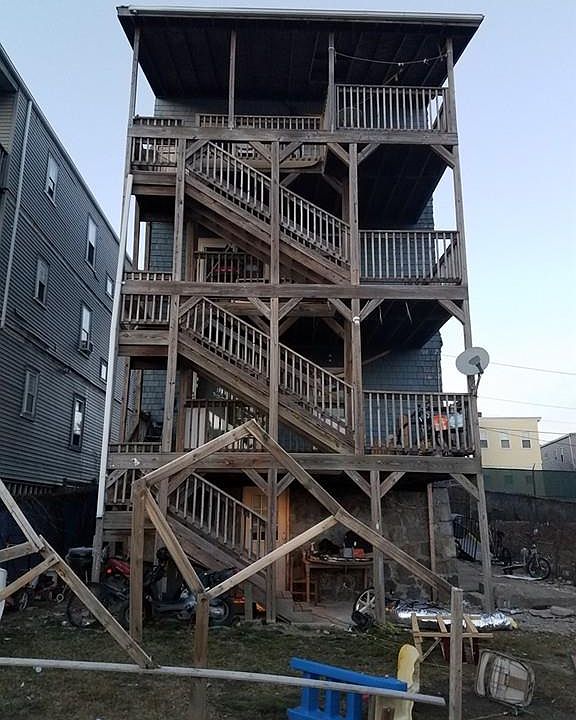 Building Photo 3