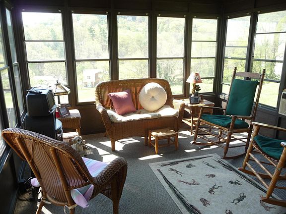 5th image of 1723 Bridle Ln