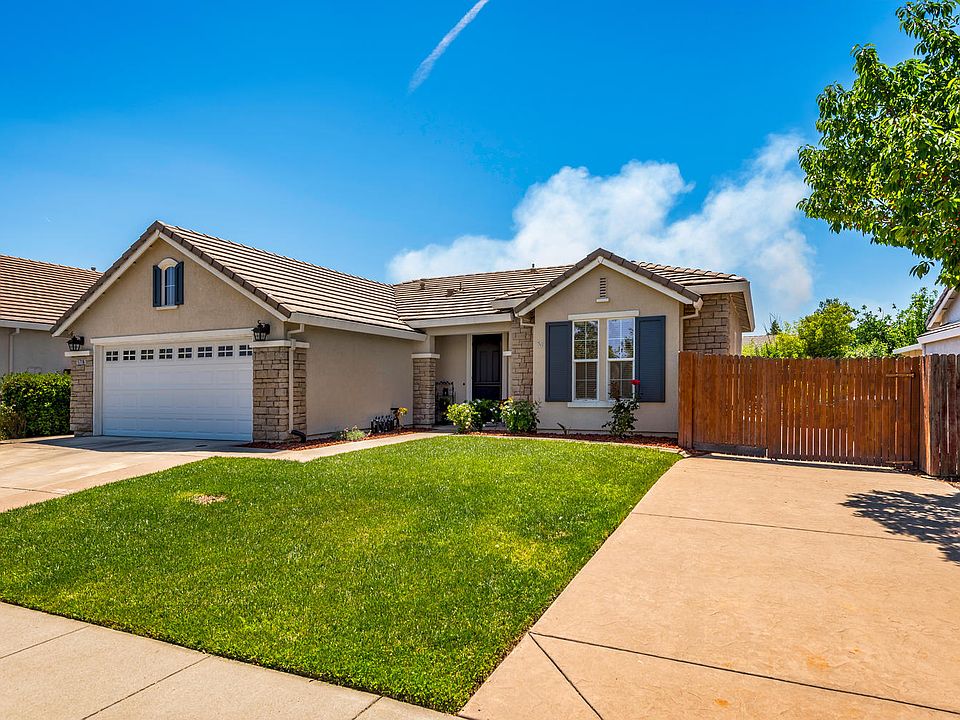 Perfect Roseville Location