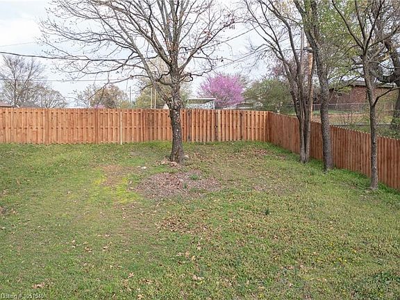 3rd image of 506 Northview Dr