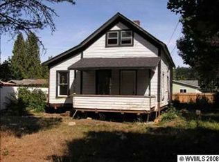 809 Barger St, Silverton, OR 97381