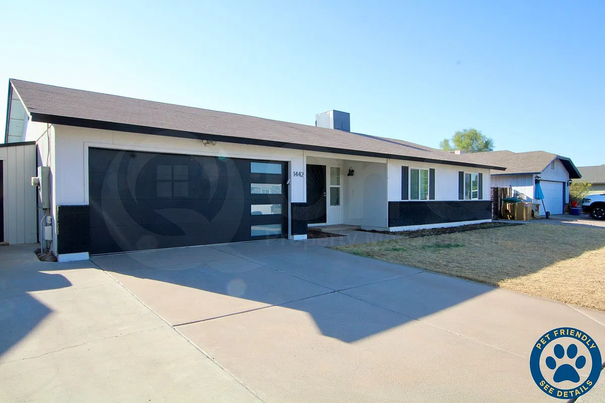 3 bed, 2.0 bath, 1365 sqft, $2,399 — Photo 1