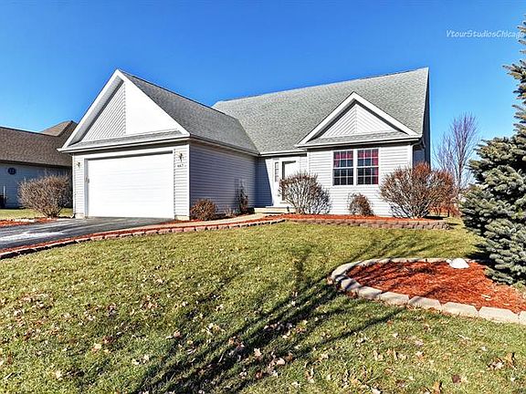 3rd image of 667 Bayfield Dr