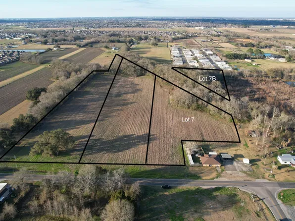 Piat Rd, Youngsville, LA 70592