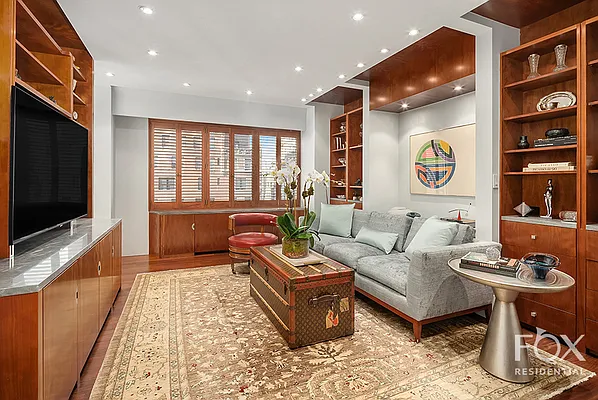 Sold by Fox Residential Group | media 19