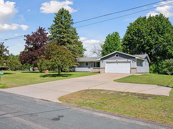 3rd image of 6747 158th Ln NW