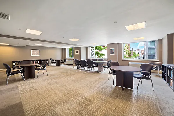 Rented by Compass | media 40