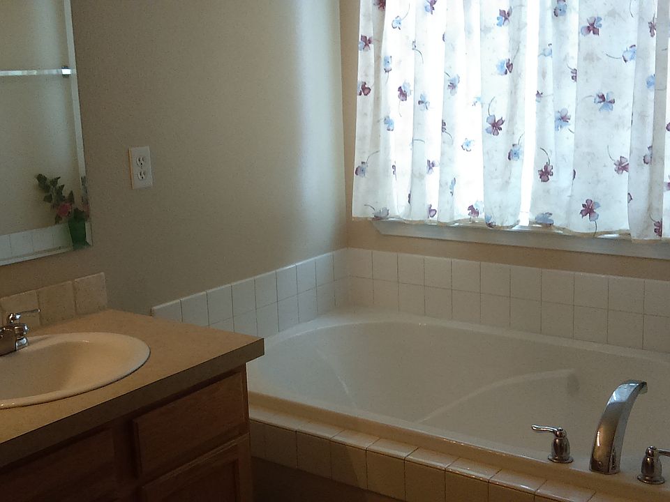 2nd image of 5067 Poola St