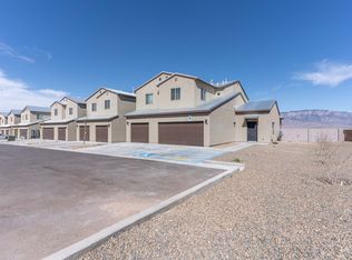 1517 Meadowlark Ln SE, Rio Rancho, NM 87124