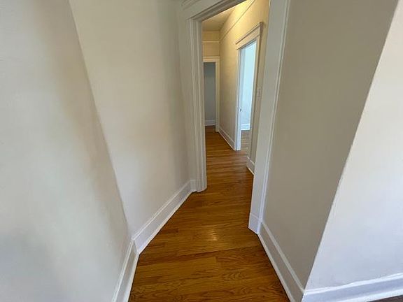 3rd image of 4352 Louisiana St