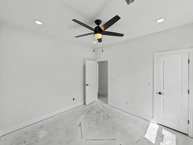 7767 Scenic Valley Ave — Photo 20
