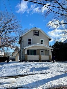 1085 Chalker St, Akron, OH, 44310