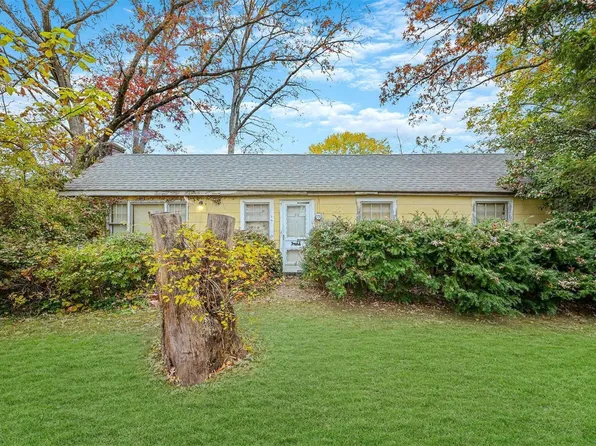 (undisclosed Address), West Babylon, NY 11704