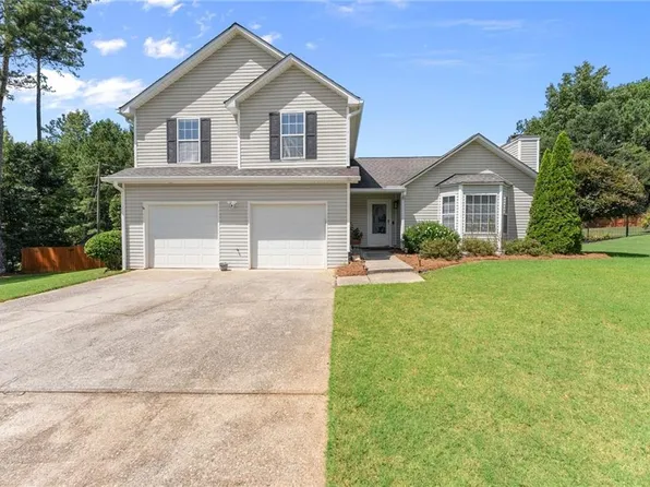 7050 Treeline Dr, Cumming, GA 30028
