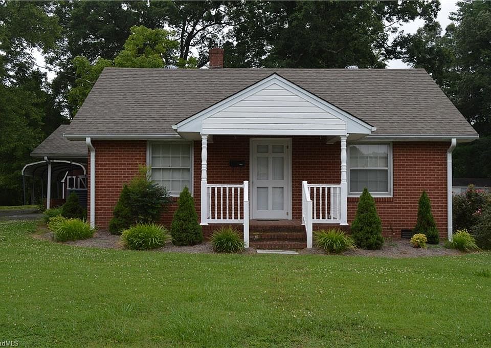 1st image of 319 W Oakdale St