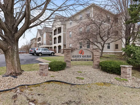 15570 Linnet St NW #2305, Andover, MN 55304