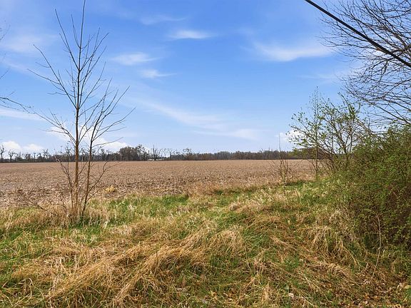 2nd image of W Farmington Rd